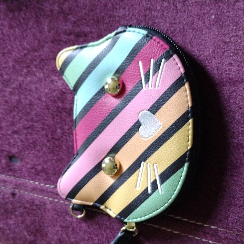 Luv Betsy change purse